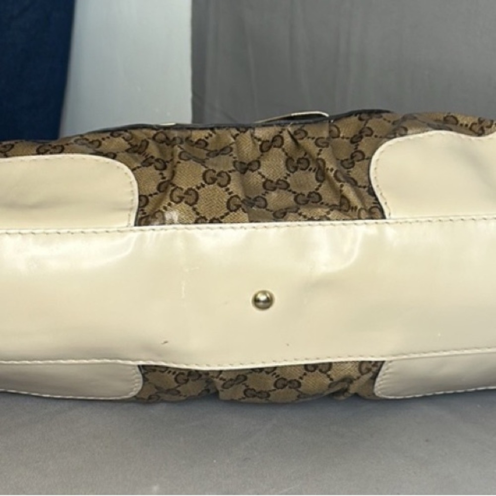 GUCCI Only Used Once! Large Monogram Tote Dust Bag Included - Picture 7 of 13